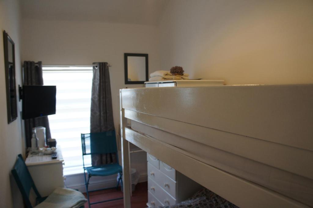 North Sands Lodge room 2
